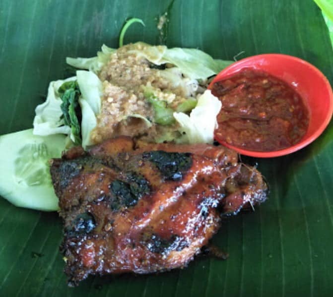 Ocean Flavors That Delight at Lesehan Ayam Bakar & Seafood Lombok Ijo 3